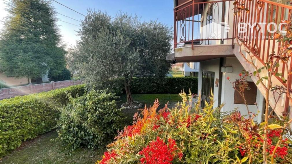 BYTOČ RK - samostatný 5-izb. RD so záhradou v Taliansku neďaleko pobrežia - Palazzolo dello Stella