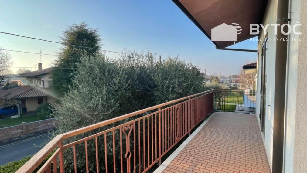 BYTOČ RK - samostatný 5-izb. RD so záhradou v Taliansku neďaleko pobrežia - Palazzolo dello Stella