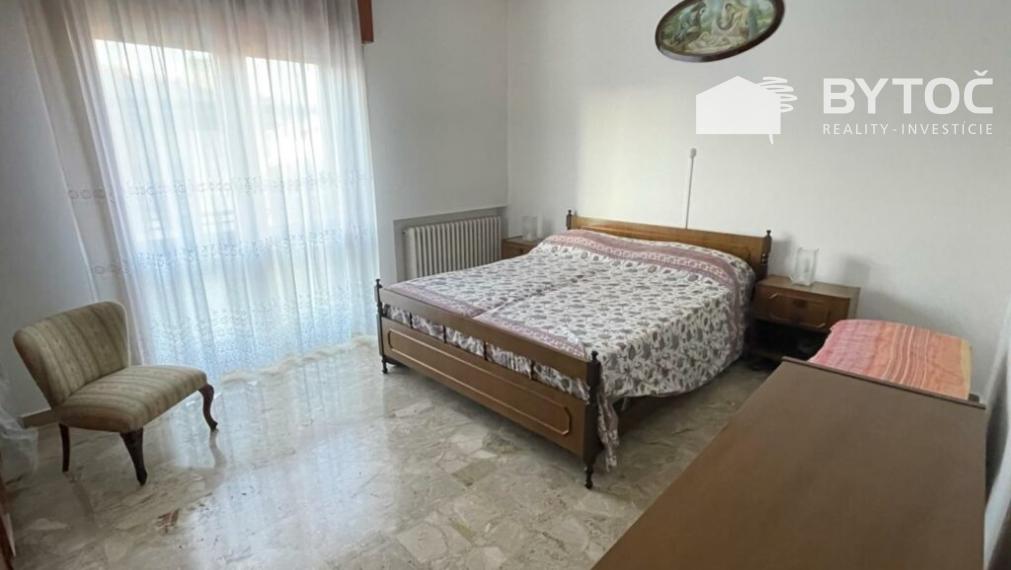 BYTOČ RK - samostatný 5-izb. RD so záhradou v Taliansku neďaleko pobrežia - Palazzolo dello Stella