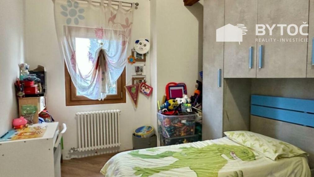 BYTOČ RK - krajný 4-izb. RD s veľkou záhradou v Taliansku neďaleko pobrežia - San Canzian d'Isonzo