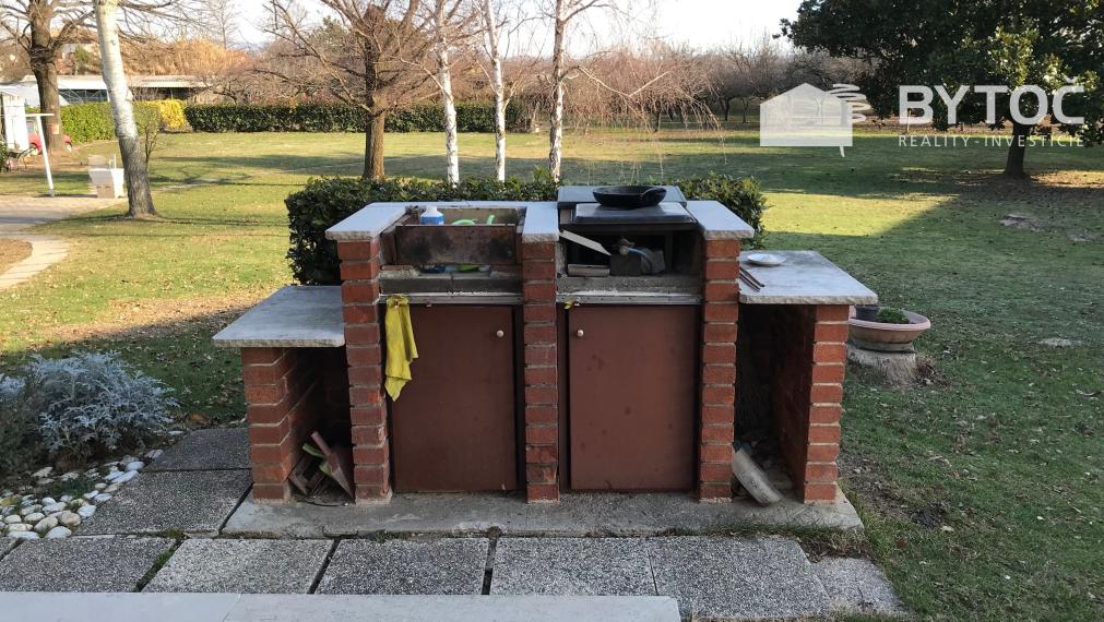 BYTOČ RK - samostatná 5-izb. vila so záhradou 4 500m2 v Taliansku neďaleko pobrežia - Fiumicello