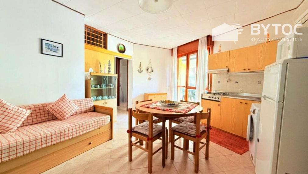 BYTOČ RK -  svetlý apartmán s veľkou terasou a parkovaním v Taliansku - Bibione