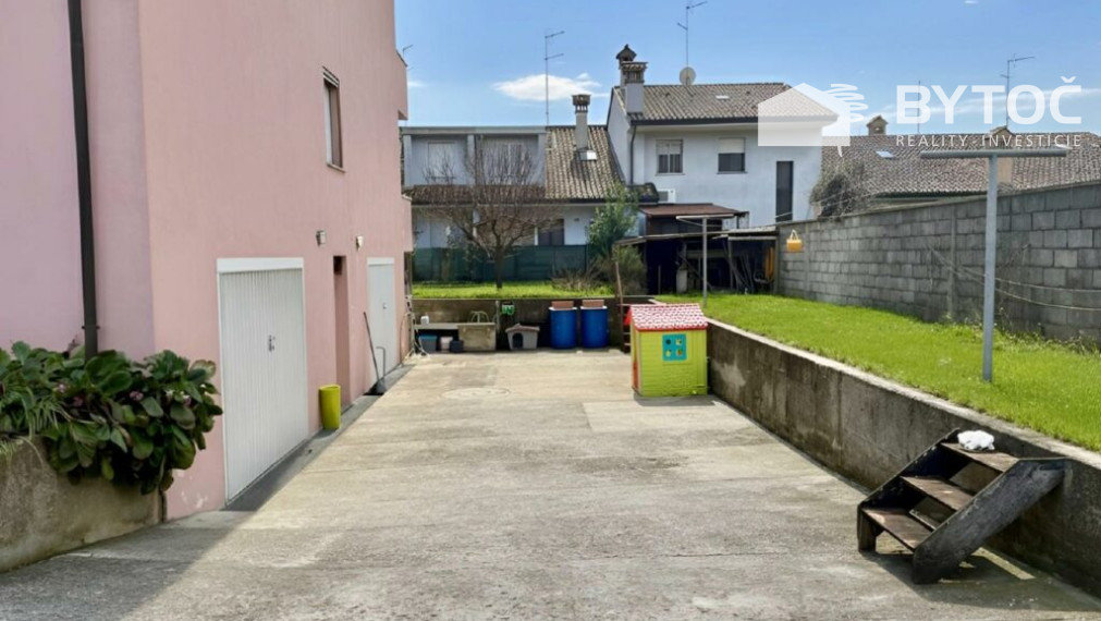 BYTOČ RK - veľký 4-izb byt 167m2 s garážou a terasou v Taliansku neďaleko pobrežia - Palazzolo dello Stella