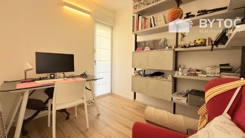 BYTOČ RK - pekný 3-izb. apartmán s 2x terasou a parkovaním iba 100m od pláže v Taliansku - Bibione