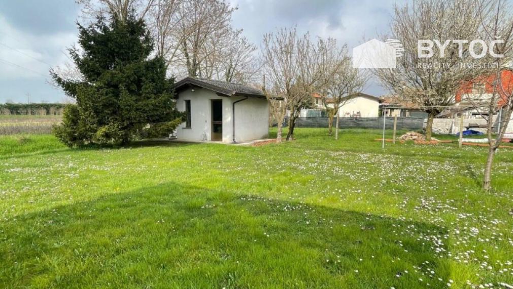 BYTOČ RK - 4-izb. RD so záhradou 1240m v Taliansku neďaleko pobrežia - San Michele al Tagliamento