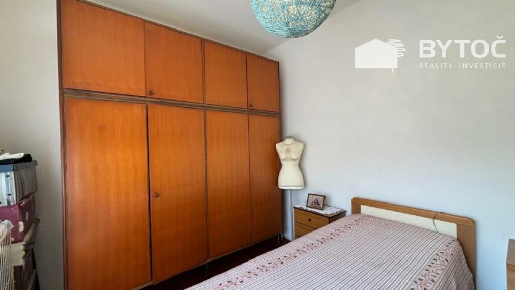 BYTOČ RK - 3-izb. radový RD s s terasou, loggiou a záhradkou v Taliansku - San Giorgio di Nogare