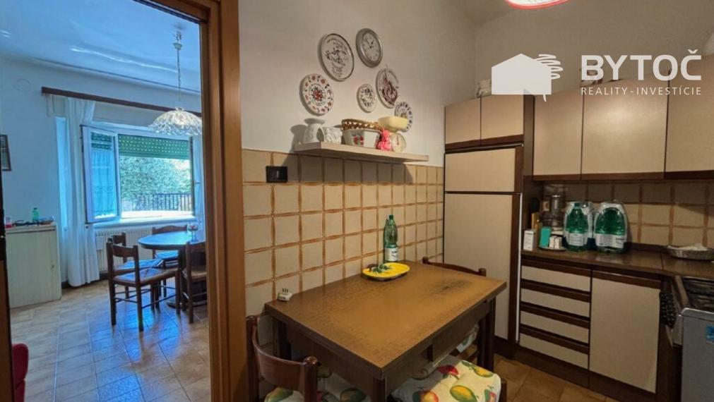 BYTOČ RK - 3-izb. radový RD s s terasou, loggiou a záhradkou v Taliansku - San Giorgio di Nogare