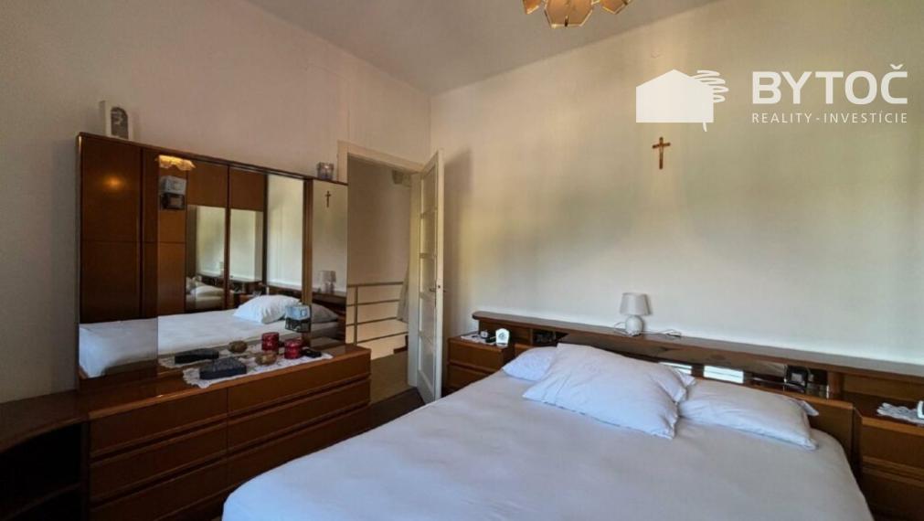 BYTOČ RK - 3-izb. radový RD s s terasou, loggiou a záhradkou v Taliansku - San Giorgio di Nogare