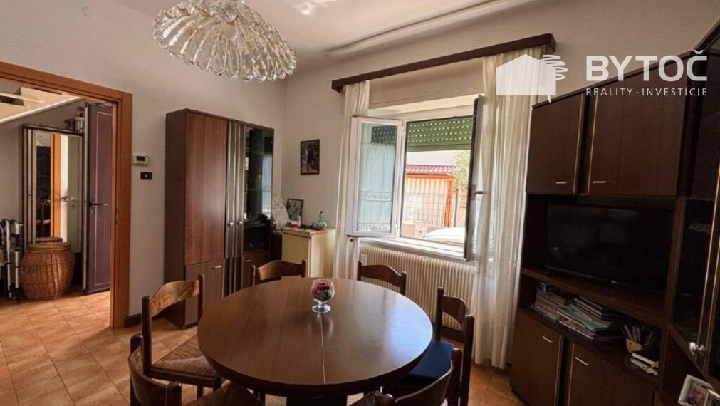 BYTOČ RK - 3-izb. radový RD s s terasou, loggiou a záhradkou v Taliansku - San Giorgio di Nogare