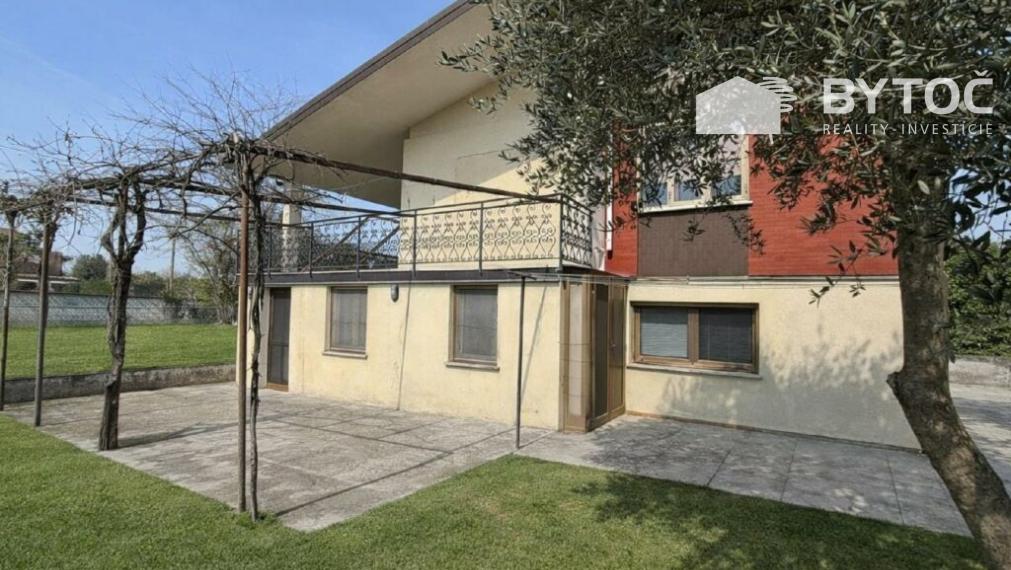 BYTOČ RK - 5-izb. RD s garážou a záhradou 3000m2 v Taliansku neďaleko pobrežia - Marano Lagunare