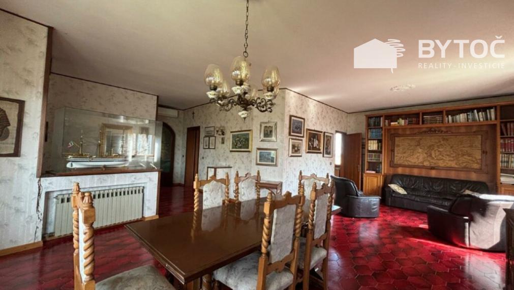 BYTOČ RK - 5-izb. RD s garážou a záhradou 3000m2 v Taliansku neďaleko pobrežia - Marano Lagunare