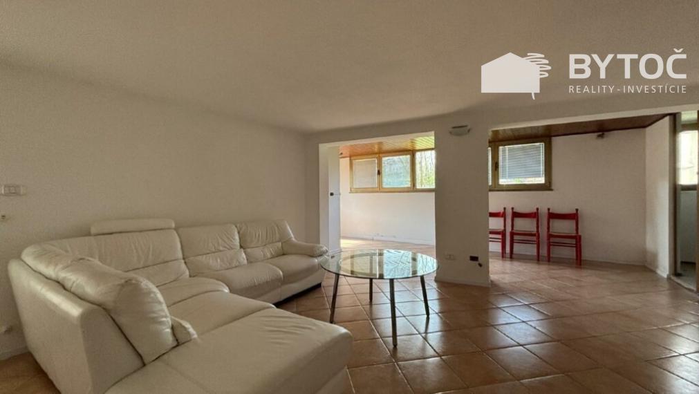 BYTOČ RK - 5-izb. RD s garážou a záhradou 3000m2 v Taliansku neďaleko pobrežia - Marano Lagunare