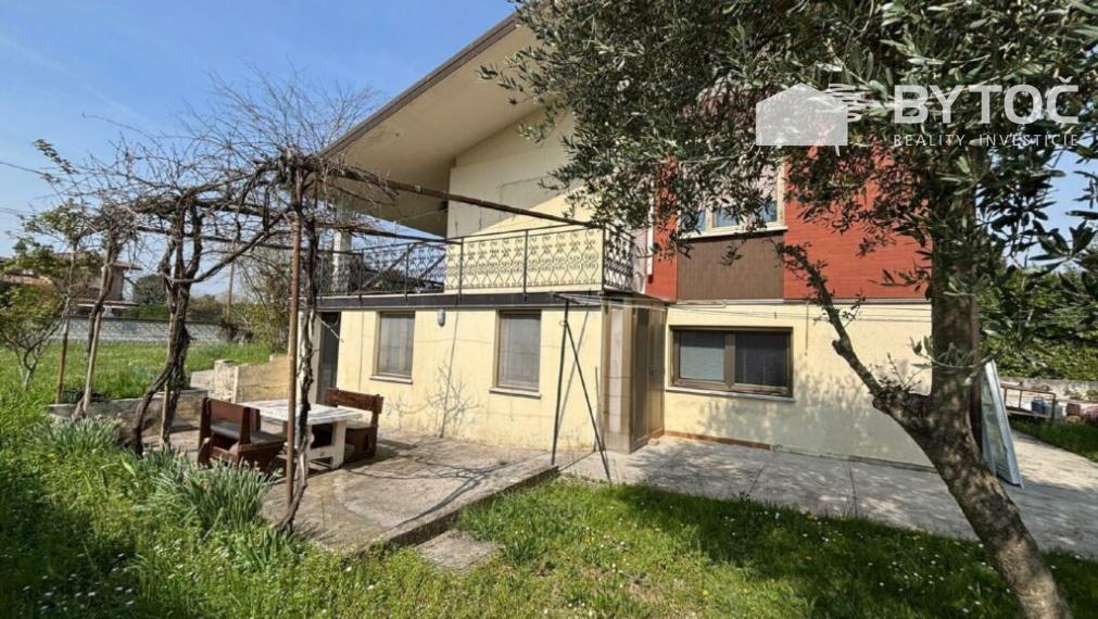 BYTOČ RK - 5-izb. RD s garážou a záhradou 3000m2 v Taliansku neďaleko pobrežia - Marano Lagunare