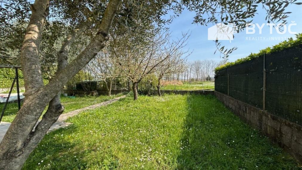 BYTOČ RK - 5-izb. RD s garážou a záhradou 3000m2 v Taliansku neďaleko pobrežia - Marano Lagunare