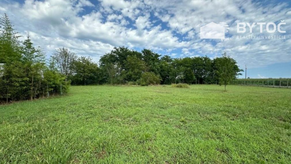 BYTOČ RK - 5-izb. RD s garážou a záhradou 3000m2 v Taliansku neďaleko pobrežia - Marano Lagunare