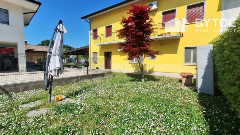 BYTOČ RK - 3-izb byt 88m2 s vlastnou záhradkou a parkovaním v Taliansku neďaleko pobrežia - Precenicco
