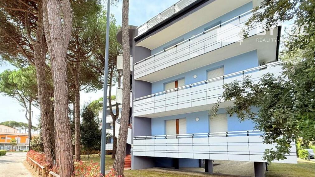 BYTOČ RK - Zrekonštruovaný 3-izb. apartmán s terasou a parkovaním v Taliansku - Bibione