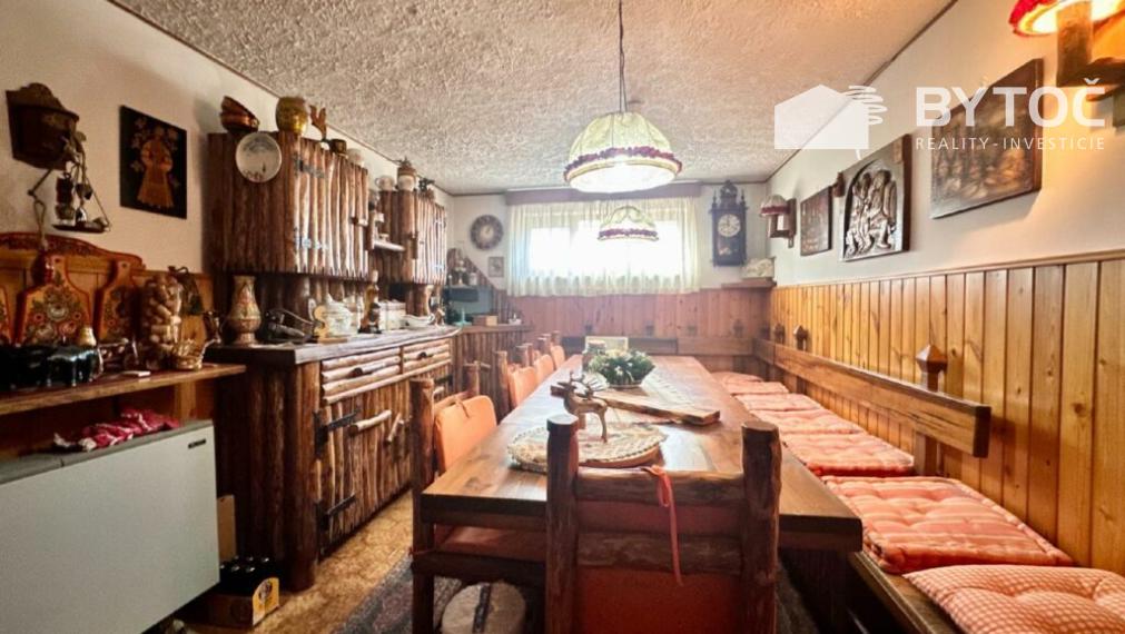 BYTOČ RK - samostatný 5-izb. RD v Taliansku neďaleko pobrežia s garážou a záhradou - Visco