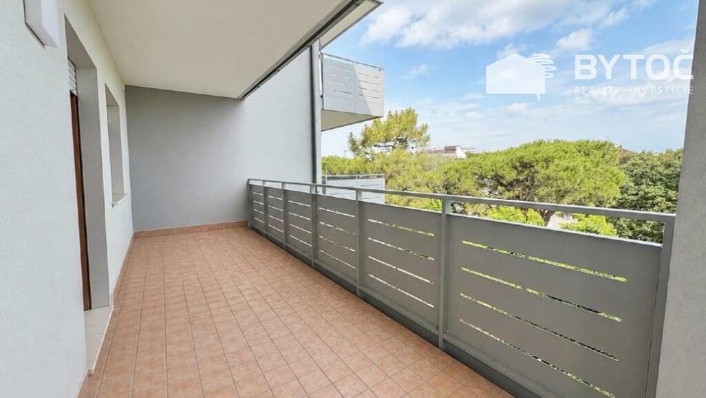 BYTOČ RK - 3-izb. apartmán pri mori s veľkými terasami v Taliansku neďaleko Lignano - Aprilia Marittima
