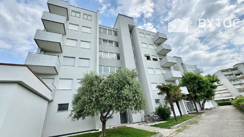 BYTOČ RK - 3-izb. apartmán pri mori s veľkými terasami v Taliansku neďaleko Lignano - Aprilia Marittima