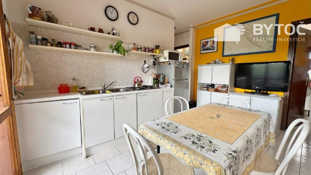 BYTOČ RK - 3-izb. apartmán pri mori s veľkými terasami v Taliansku neďaleko Lignano - Aprilia Marittima