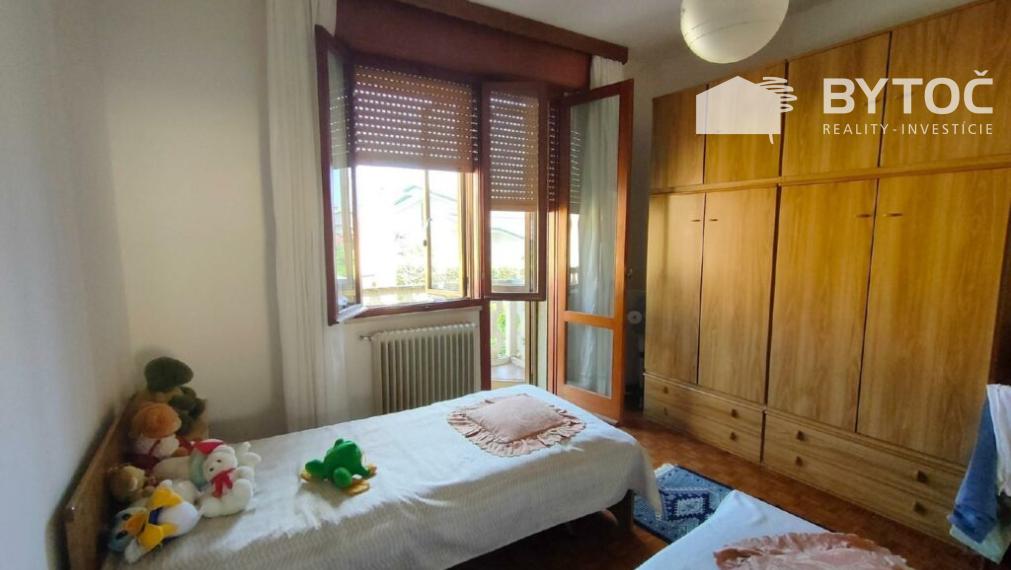 BYTOČ RK- Pekný 4-izb. RD s veľkou záhradou 3500m2 v Taliansku neďaleko pobrežia - Castello di Brussa