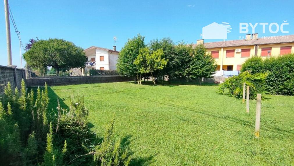 BYTOČ RK- Pekný 4-izb. RD s veľkou záhradou 3500m2 v Taliansku neďaleko pobrežia - Castello di Brussa