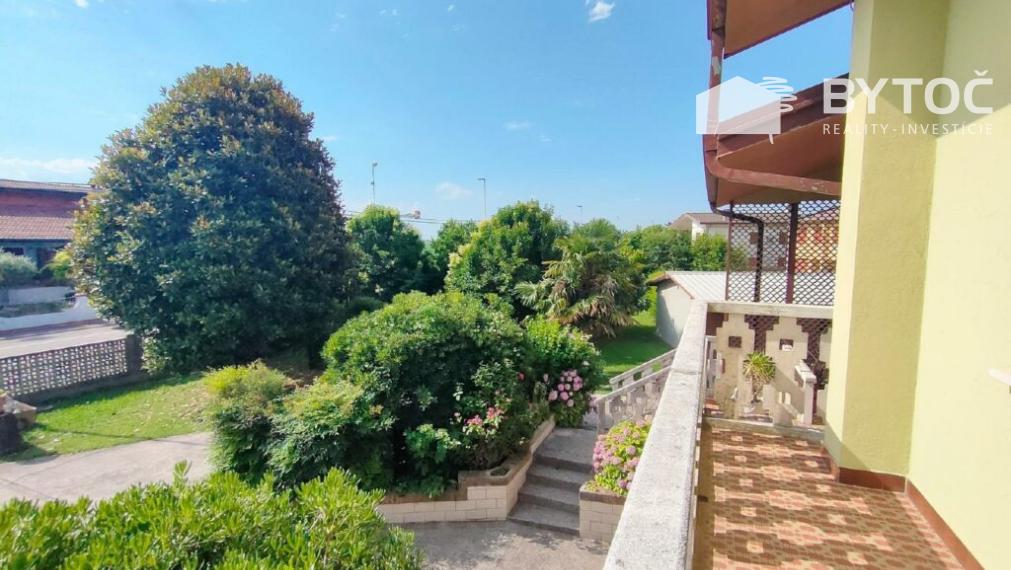 BYTOČ RK- Pekný 4-izb. RD s veľkou záhradou 3500m2 v Taliansku neďaleko pobrežia - Castello di Brussa