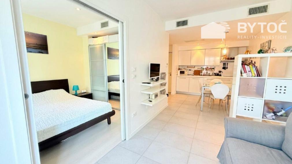 BYTOČ RK - zrekonštruovaný 1,5-izb. apartmán len 500 metrov od mora v Taliansku - Lignano