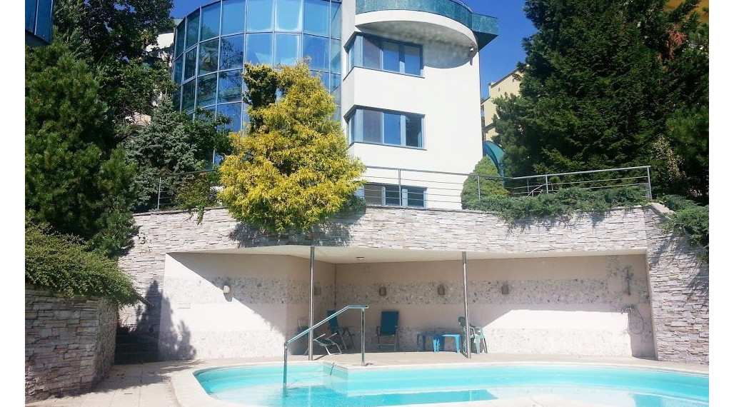 RK BYTOČ - Prenájom kancelárskych priestorov - VILA OSTRAVSKÁ, Horský park