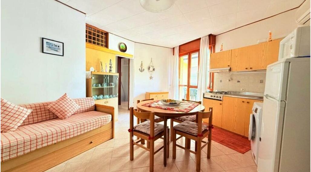 BYTOČ RK -  svetlý apartmán s veľkou terasou a parkovaním v Taliansku - Bibione