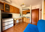 BYTOČ RK - Pekný 2-izb. apartmán s terasou a parkovaním 300m od pláže v Taliansku - Bibione - fotografia 2
