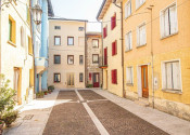 BYTOČ RK  - mestský dom v Taliansku pri lagúne neďaleko letoviska Lignano - Marano Lagunare - fotografia 2