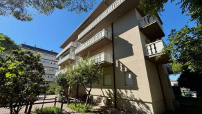 BYTOČ RK -  3-izb. apartmán s terasou a parkovaním neďaleko pláže v Taliansku - Lignano Riviera - fotografia 1