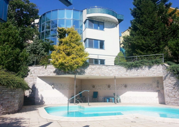 RK BYTOČ - Prenájom kancelárskych priestorov - VILA OSTRAVSKÁ, Horský park