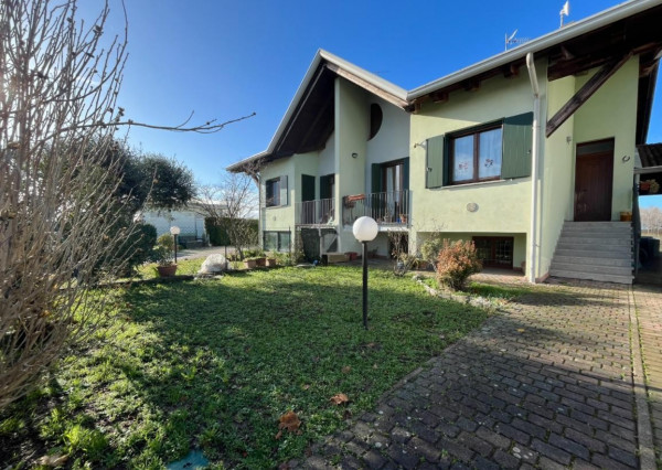 BYTOČ RK - 5-izb. RD v Taliansku neďaleko pobrežia - Aquileia