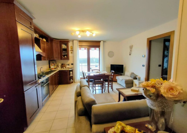 BYTOČ RK -  pekný 3-izb byt 94m2 s garážou, parkovaním a 2x terasou v Taliansku neďaleko pobrežia - Palazzolo dello Stella