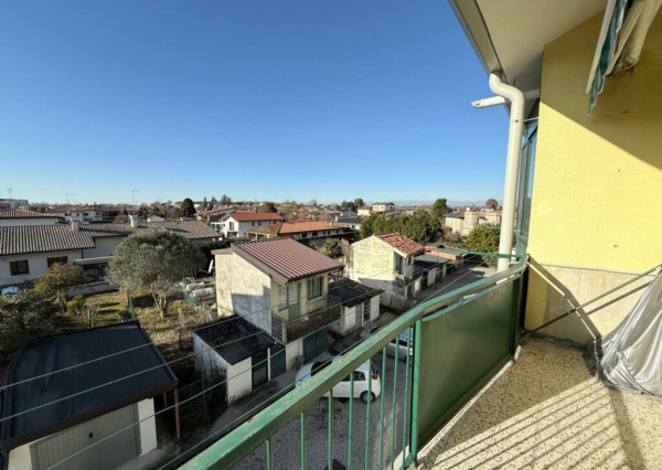 BYTOČ RK -  pekný 3-izb byt 70m2 s terasou a parkovaním v Taliansku neďaleko pobrežia - Latisana