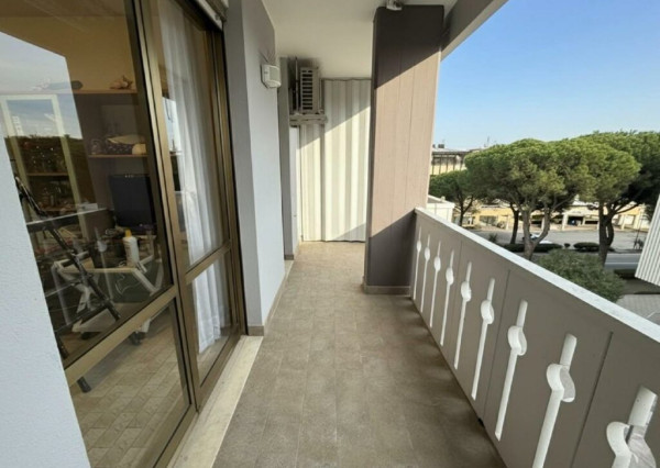 BYTOČ RK - Pekný 2-izb. apartmán s terasou a parkovaním iba 10 min. od pláže v Taliansku - Bibione