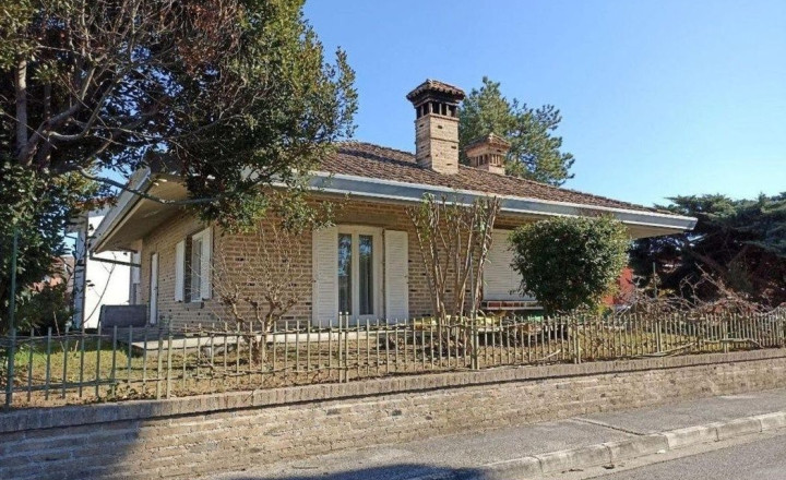 BYTOČ RK - samostatná 6,5-izb. vila s garážou a záhradou v Taliansku pri ostrove Grado - Aquileia! - fotografia 1