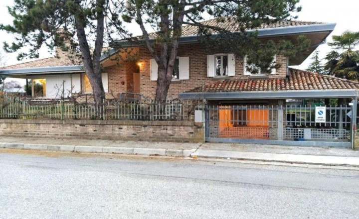 BYTOČ RK - samostatná 6,5-izb. vila s garážou a záhradou v Taliansku pri ostrove Grado - Aquileia! - fotografia 18