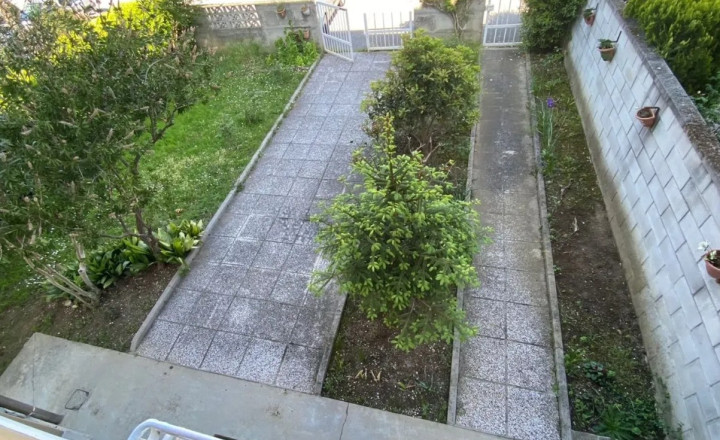 BYTOČ RK - radový 7-izb. RD so záhradkou v Taliansku na ostrove Grado - Cittá Giardino - fotografia 9