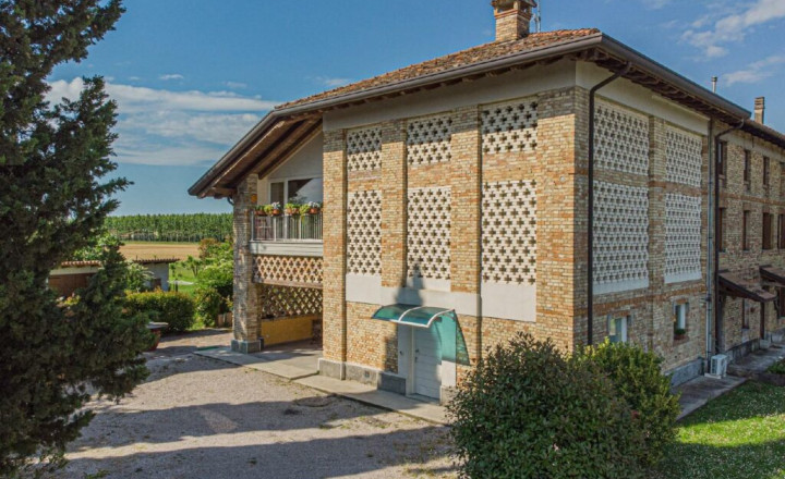 BYTOČ RK - krásna, zrekonštruovaná 5-izb. vila so záhradou v Taliansku - San Giorgio di Nogare - fotografia 1