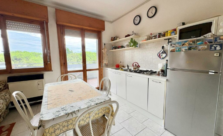 PREDANÉ! 3-izb. apartmán pri mori s veľkými terasami v Taliansku neďaleko Lignano - Aprilia Marittima - fotografia 6