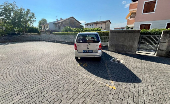 BYTOČ RK - 5-izb. mezonet 123m2 s terasou, garážou a parkovaním v Taliansku neďaleko pobrežia  - Terzo d'Aquileia - fotografia 13